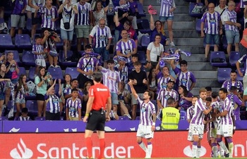 El Valladolid inaugura la temporada con una victoria (2-0)