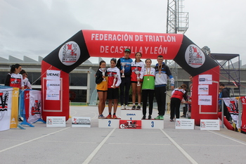 El Regional de triatlón pasó por Río Esgueva