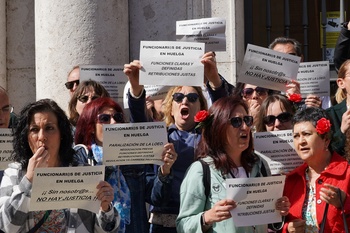 Los funcionarios de justicia salen a la calle en Valladolid