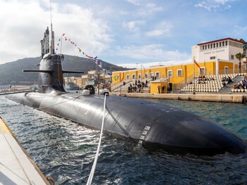 La Armada recibe el 'Isaac Peral', el submarino más innovador