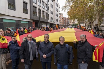 Nuevas protestas frente a la sede del PSOE de Valladolid