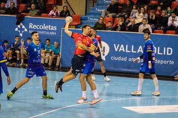 Herrero y Pisonero, citados con la selección española júnior