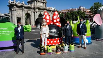 Ecovidrio lanza una campaña con iglús tematizados por Disney