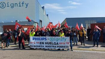 Los trabajadores de Signify Valladolid exigen un salario digno