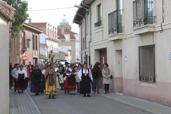 Cabezón disfruta sus fiestas de la alegría