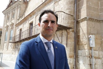 Gómez se presenta a la investidura como alcalde sin acuerdos