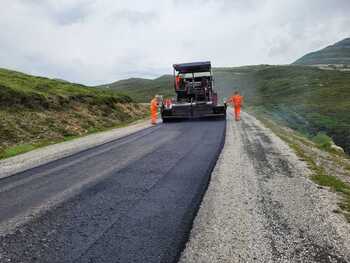 El Gobierno destina 83M€ para arreglar el firme de carreteras