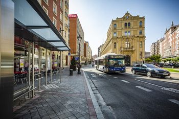 Auvasa mejorará la accesibilidad de 91 paradas de autobús