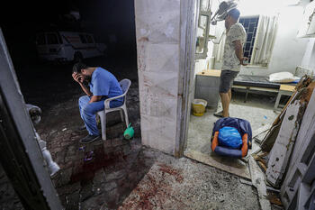 Las autoridades gazatíes desalojan el hospital Al Shifa