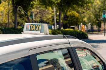 El Congreso paga 74.000 euros en taxis de diputados
