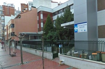El PSOE pide reabrir el Centro de Especialidades en Delicias