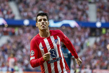 Morata golea, el Atlético sobrevive