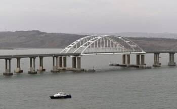 Rusia reabre en su totalidad el puente de Crimea