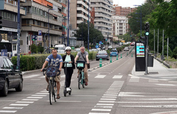 La Asamblea Ciclista pide mantener el carril bici 