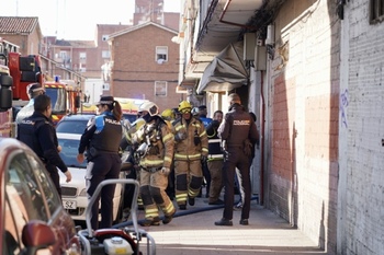 Un hombre fallece en el incendio de un piso en la calle Cisne