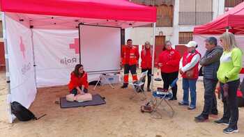 Cruz Roja enseña a socorrer a los vecinos de Peñafiel