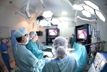 La lista de espera quirúrgica se reduce un 10,4% en un año