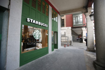 El Starbucks de la Plaza Mayor abrirá el próximo lunes