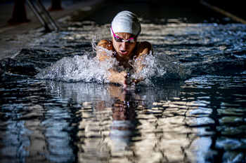 La nadadora Nayara Pineda gana el Premio Joven Promesas 2023