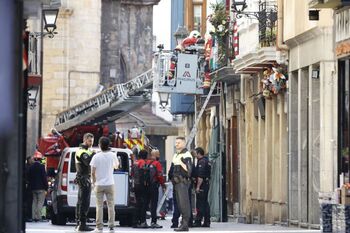 Cinco trabajadores heridos al caer un tejado en Bilbao