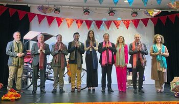 Literatura, música y cine, para tender puentes con la India
