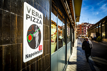 Five Napoli Pizza ofrece la auténtica pizza napolitana