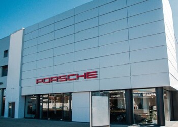 Porsche abre en Valladolid su primer centro oficial de CyL